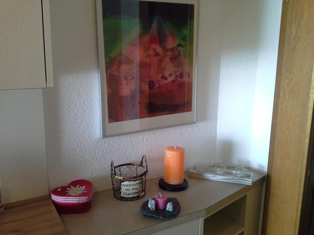 Ferienwohnung Und B&B Chasa Janett Rudolfstetten Exterior foto